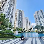 Country Garden Danga Bay By Cactus Homestay Thm
