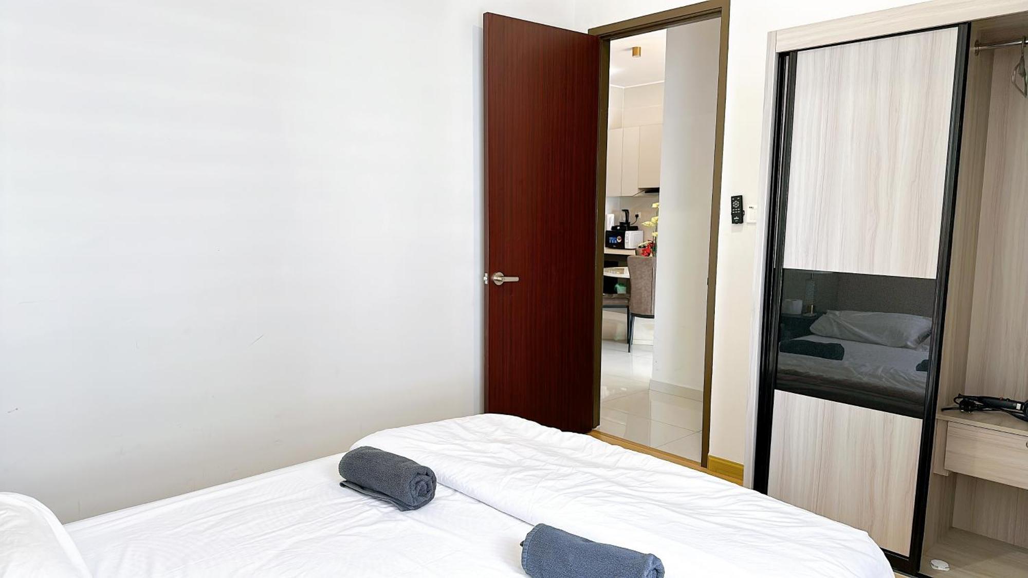 Apartment Country Garden Danga Bay By Cactus Thm *