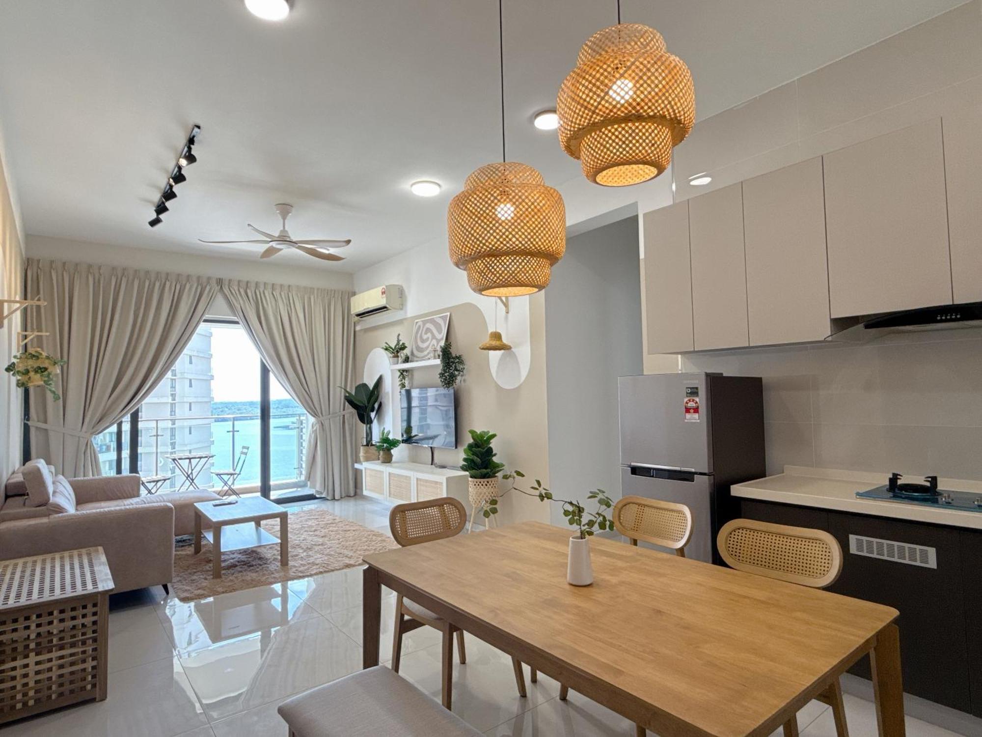 Country Garden Danga Bay By Cactus Thm Apartment